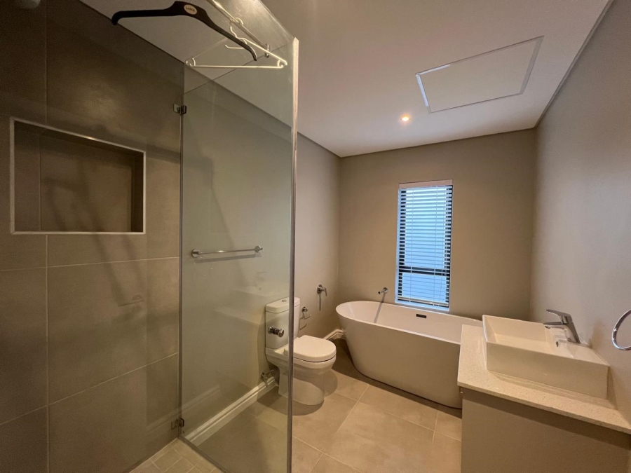 4 Bedroom Property for Sale in Croydon Gardens Estate Western Cape